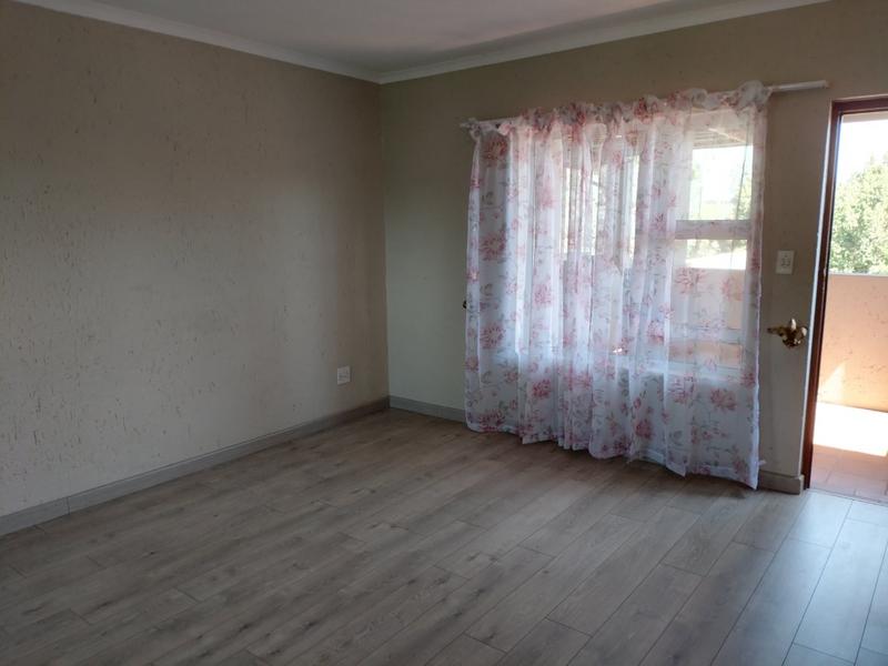 2 Bedroom Property for Sale in Vaalpark Free State